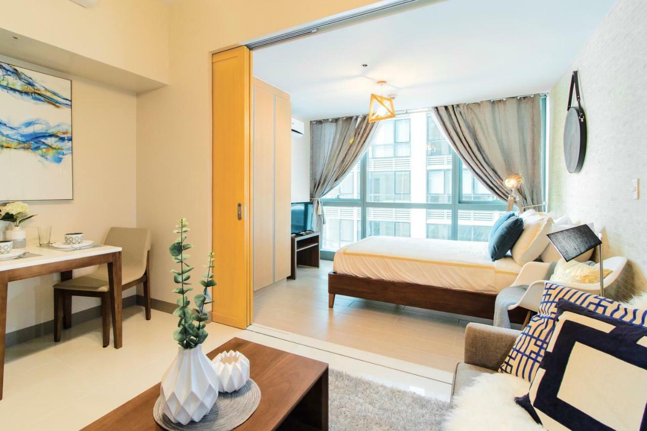 One Uptown Residence Bgc Pateros Esterno foto