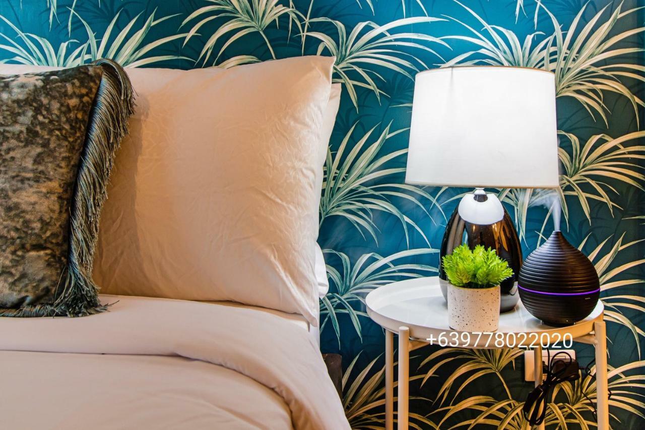 One Uptown Residence Bgc Pateros Esterno foto
