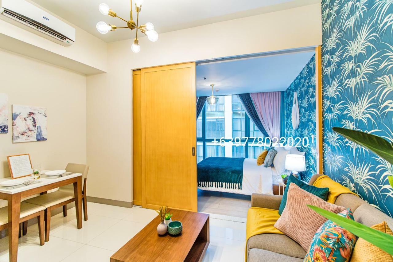 One Uptown Residence Bgc Pateros Esterno foto