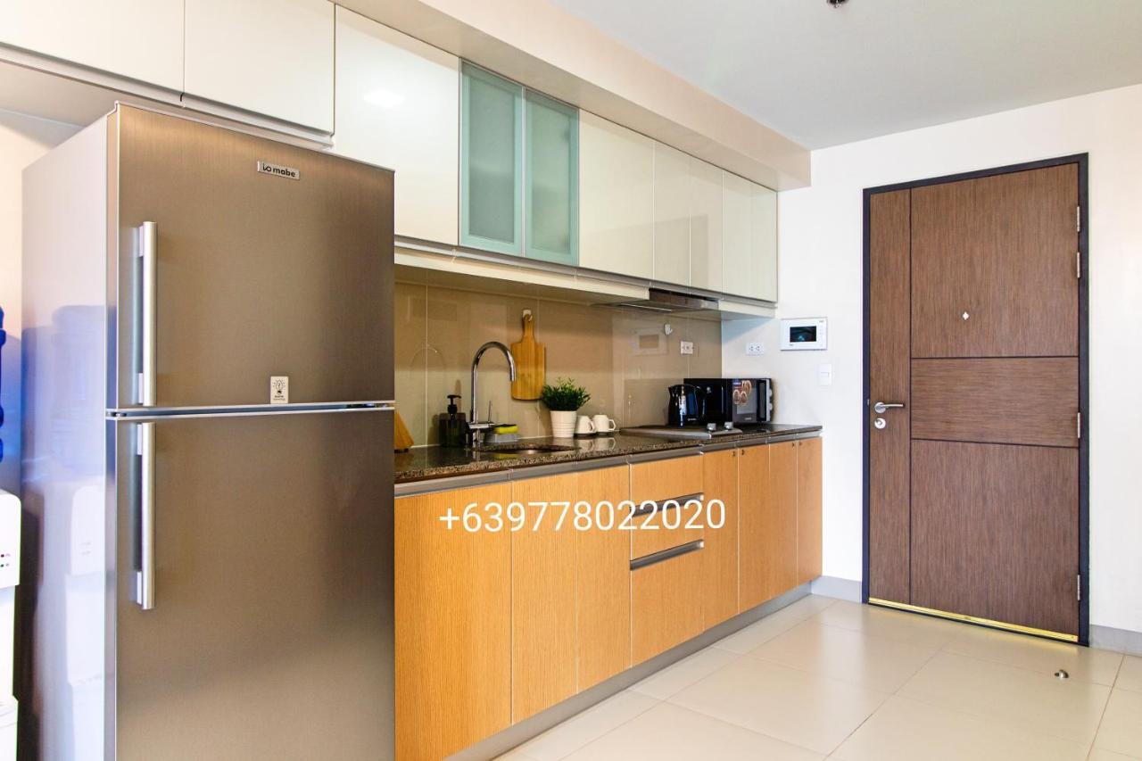 One Uptown Residence Bgc Pateros Esterno foto